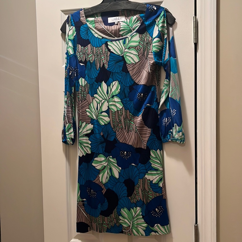 Tibi, bright green and blue floral pattern silk dress. Straight style.